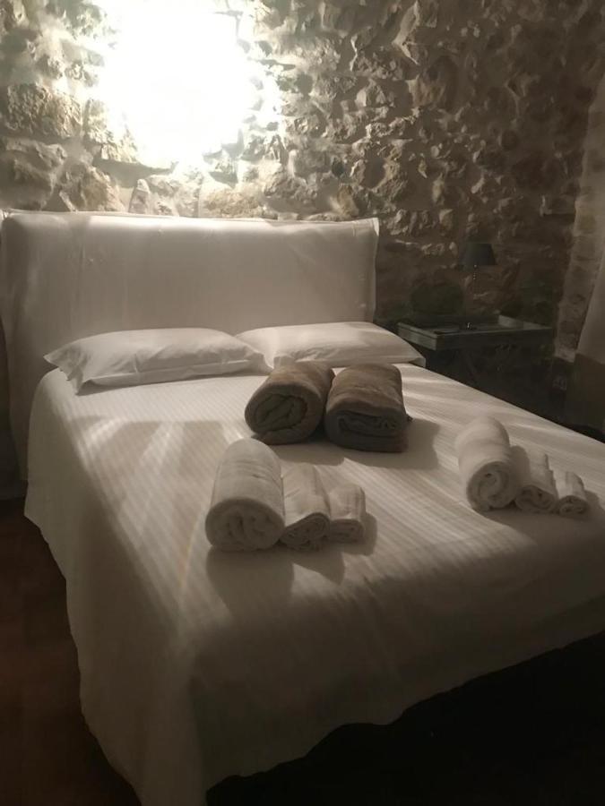 B&B Milleunapietra Romantic Guest House Ausonia 외부 사진